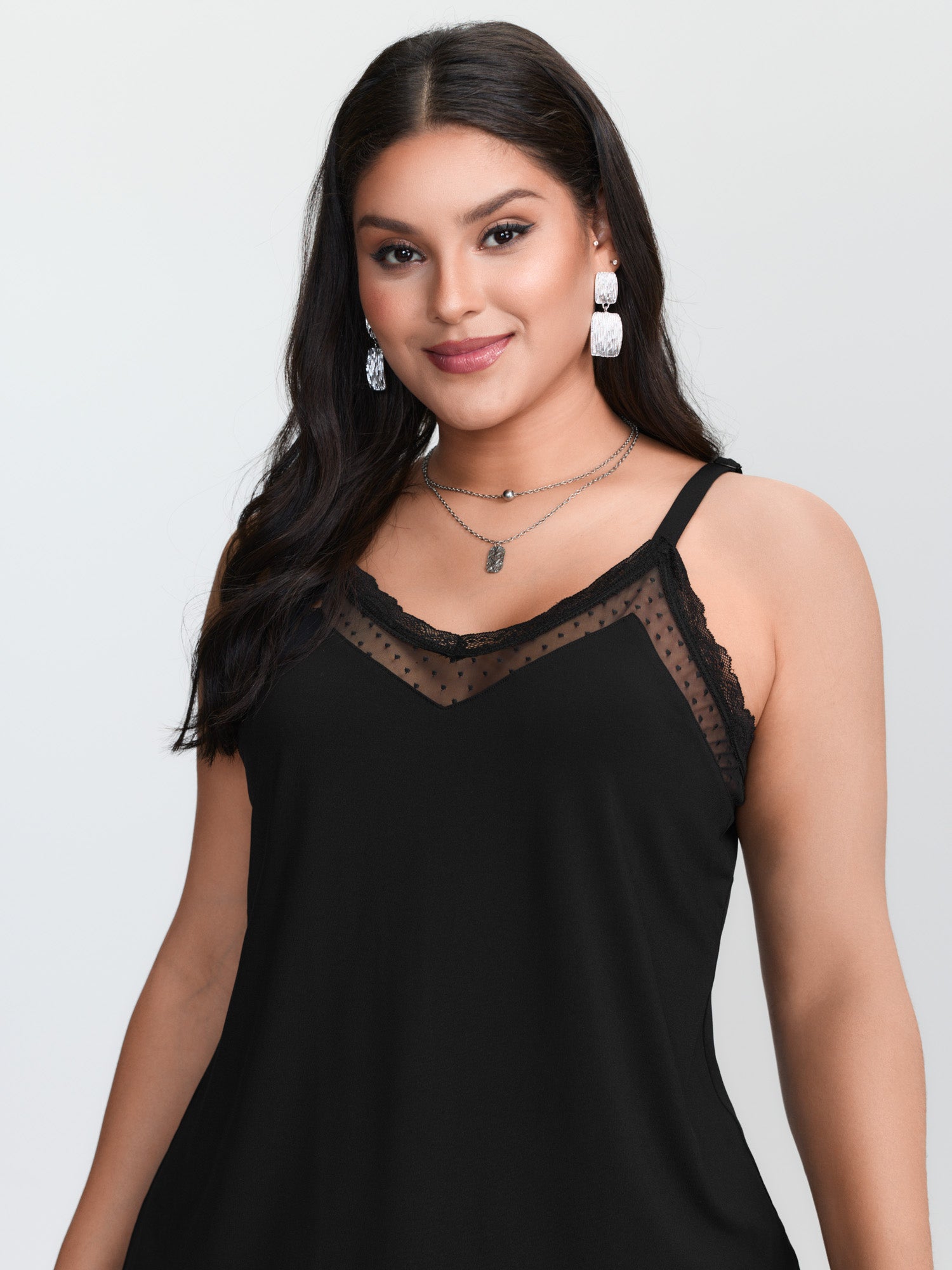 Черный вязаный топ-майка больш – обзор и цена Lace Trim Cami
